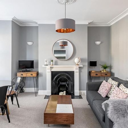 Modern & Spacious 2 Bedroom Maisonette Bath Luaran gambar